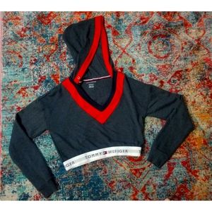Tommy Hilfiger crop top hooded long sleeve xsmall